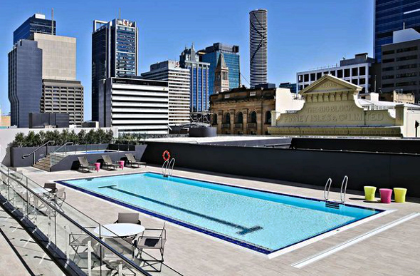 Hilton Brisbane swimming pool